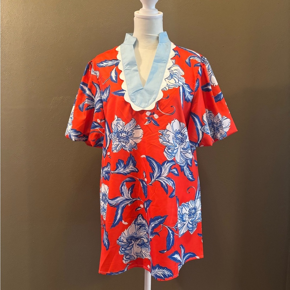 Floral Red and Blue Short Sleeve Top